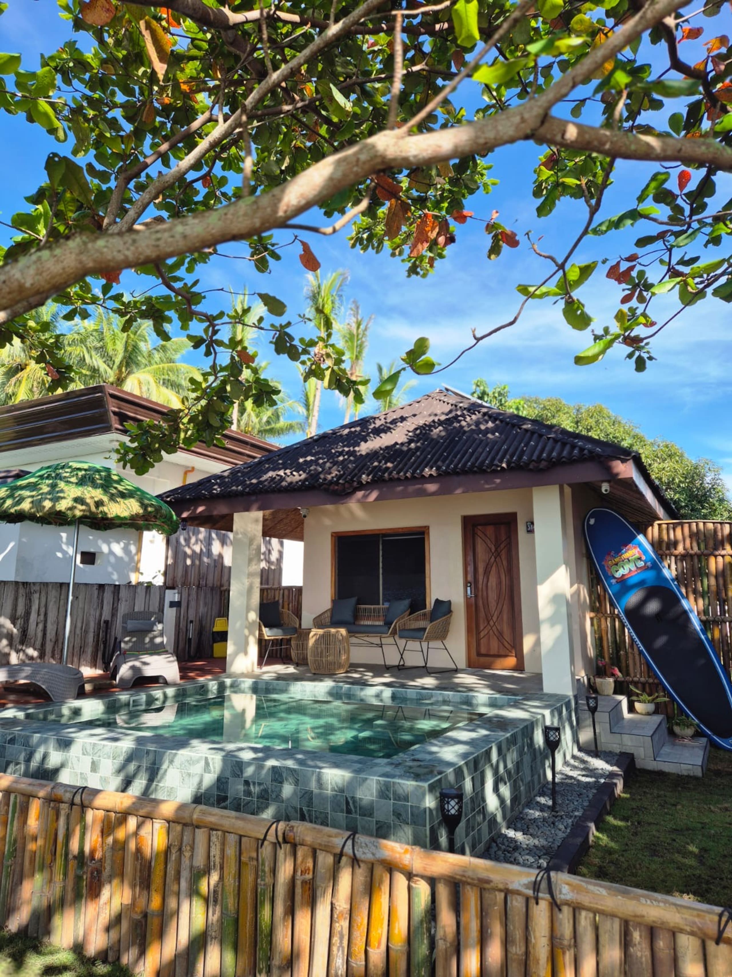 Siargao Cabin: Private plunge pool